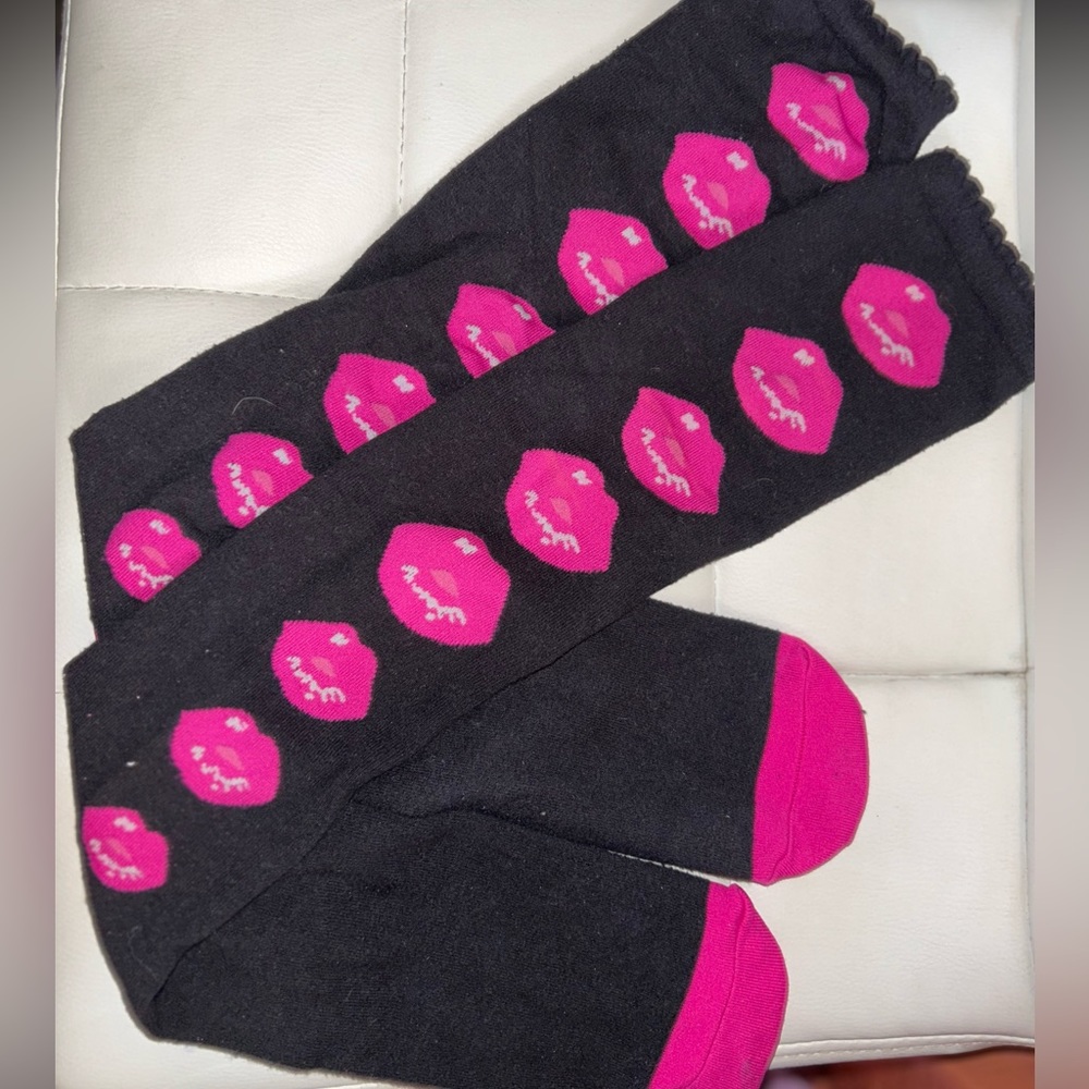 Betsey Johnson pink black lip kiss backseam long otk over knee socks vintage - Picture 4 of 4